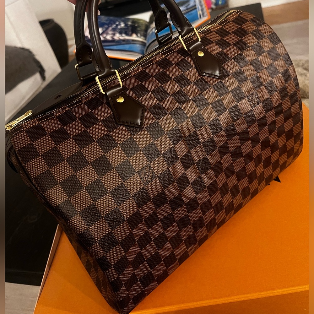 Louis Vuitton Speedy 35